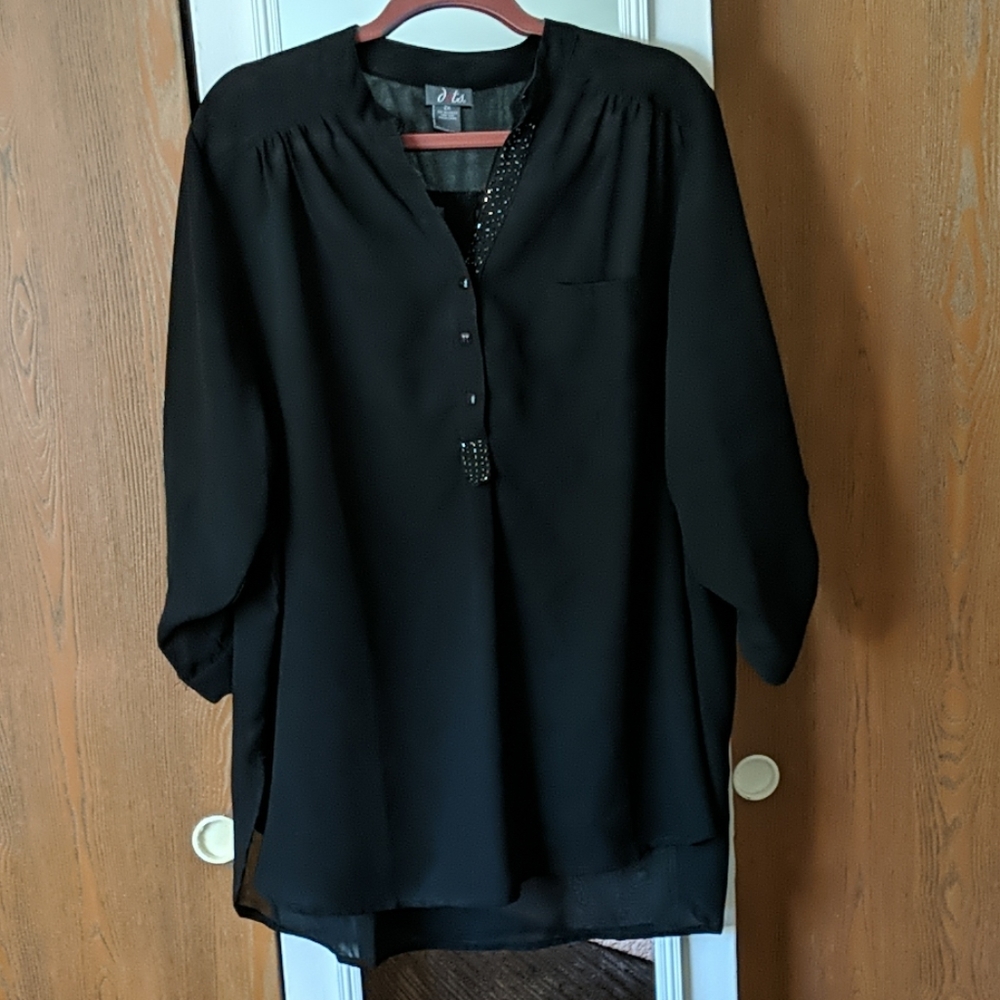 ✨5 for $25✨ Embellished 3/4 Sleeve Sheer Blouse - GUC